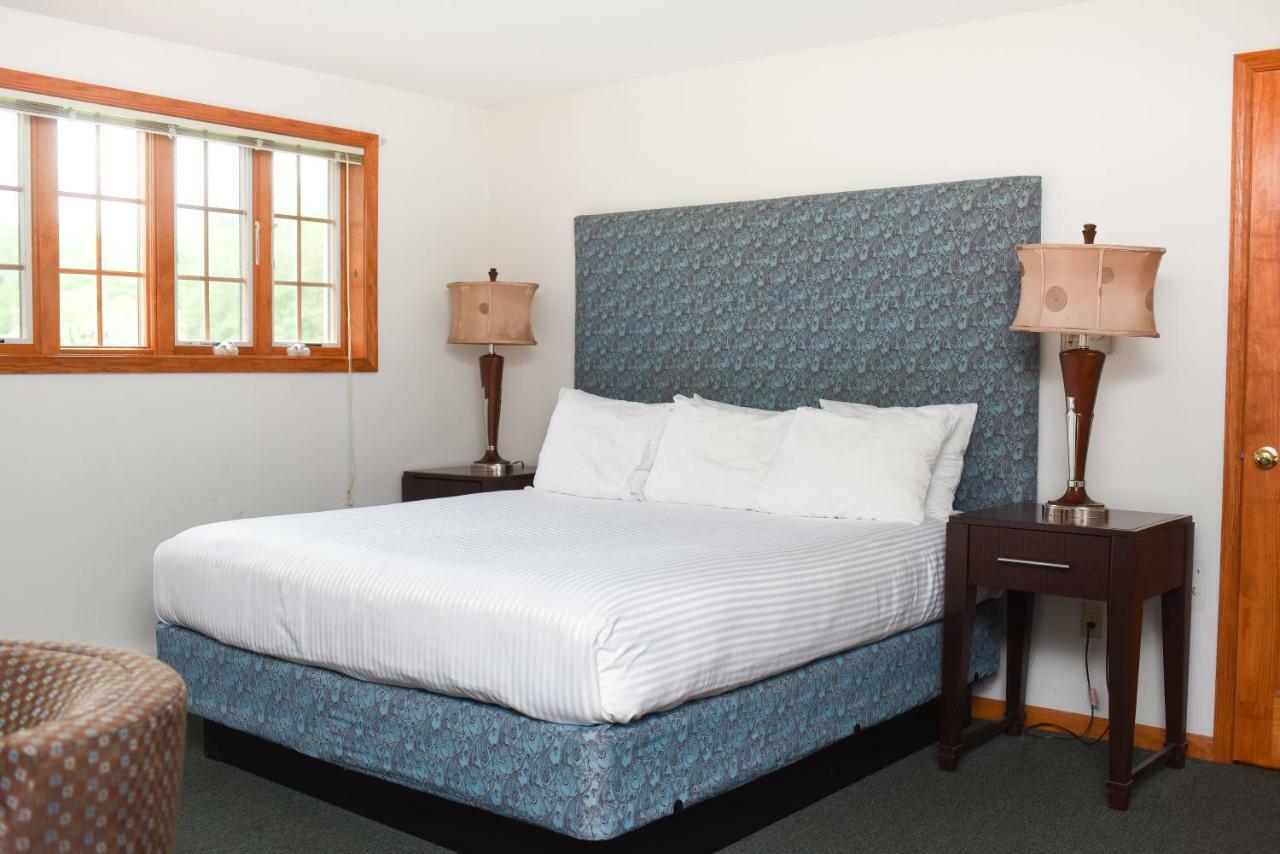 Chestnut Grove Family Resort Mount Pocono Exterior foto